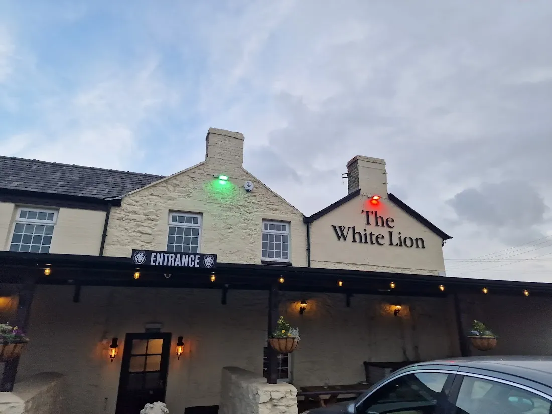 The White Lion llynclys